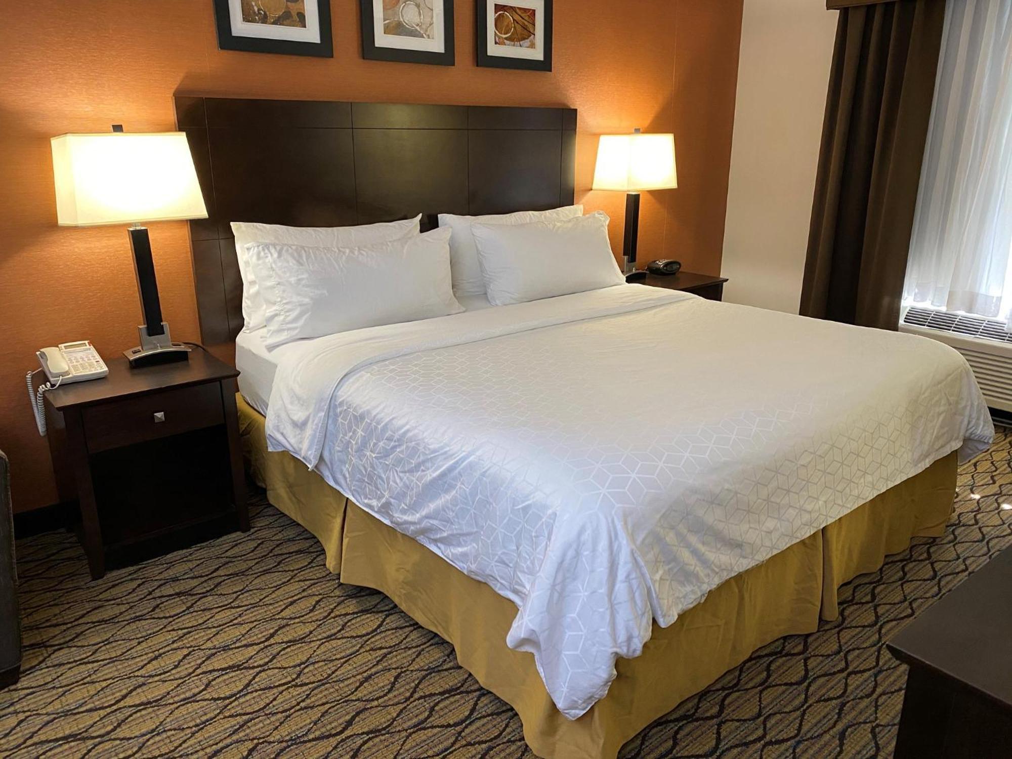 Holiday Inn Express Danbury I-84, An Ihg Hotel Exteriér fotografie